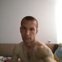 Парень, познакомлюсь с привлекательной девушкой для интима, Курган